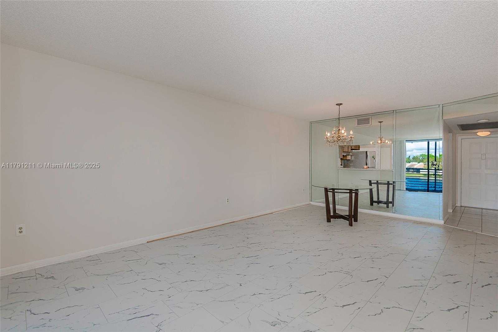 Small Image of 1100 COLONY POINT CIR #208, Pembroke Pines Number 4