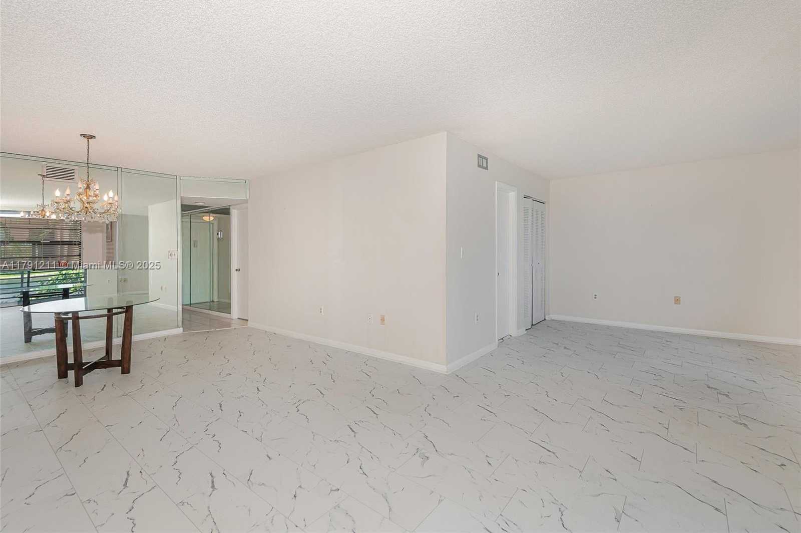 Small Image of 1100 COLONY POINT CIR #208, Pembroke Pines Number 5