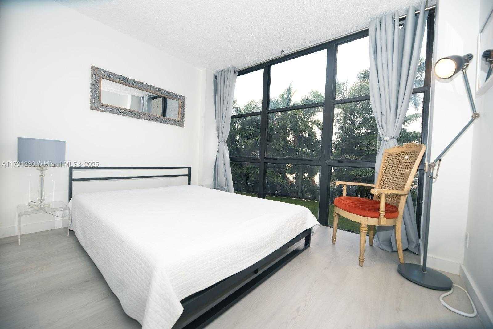 Small Image of 17021 NORTH BAY RD #207, Sunny Isles Beach Number 12