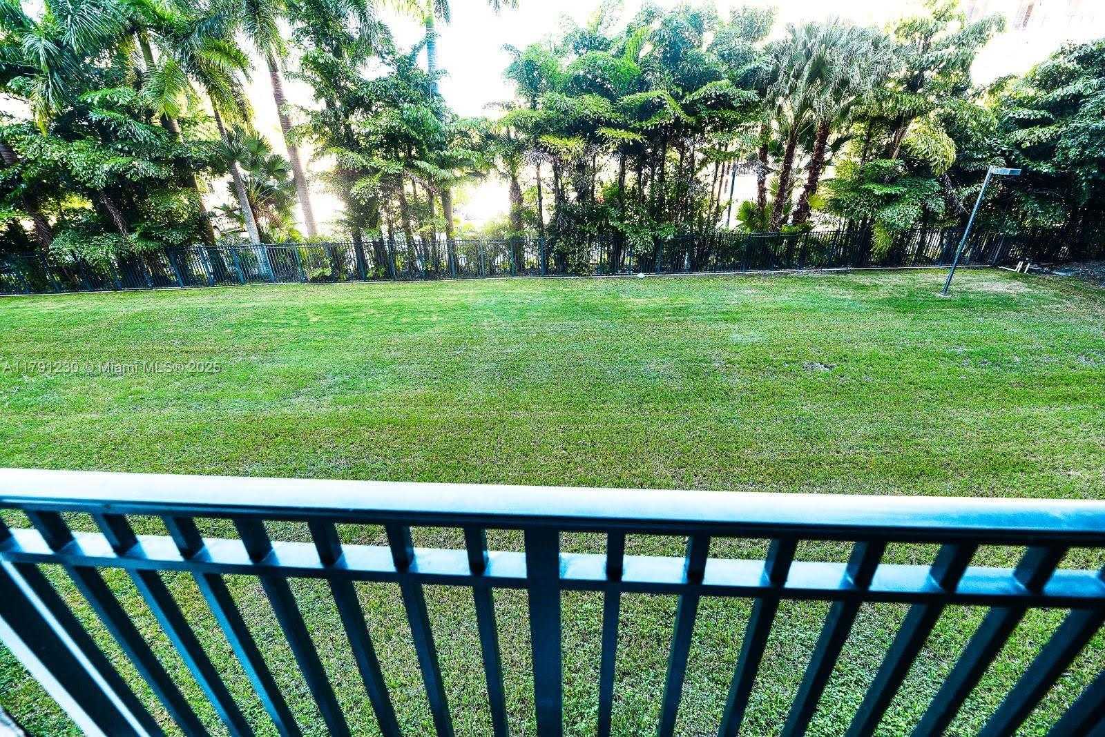 Small Image of 17021 NORTH BAY RD #207, Sunny Isles Beach Number 16