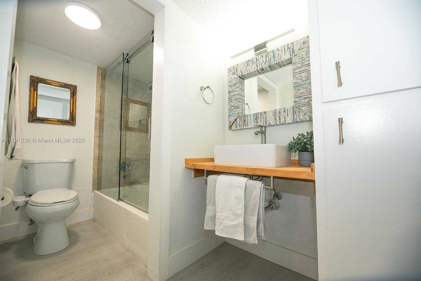 Small Image of 17021 NORTH BAY RD #207, Sunny Isles Beach Number 9
