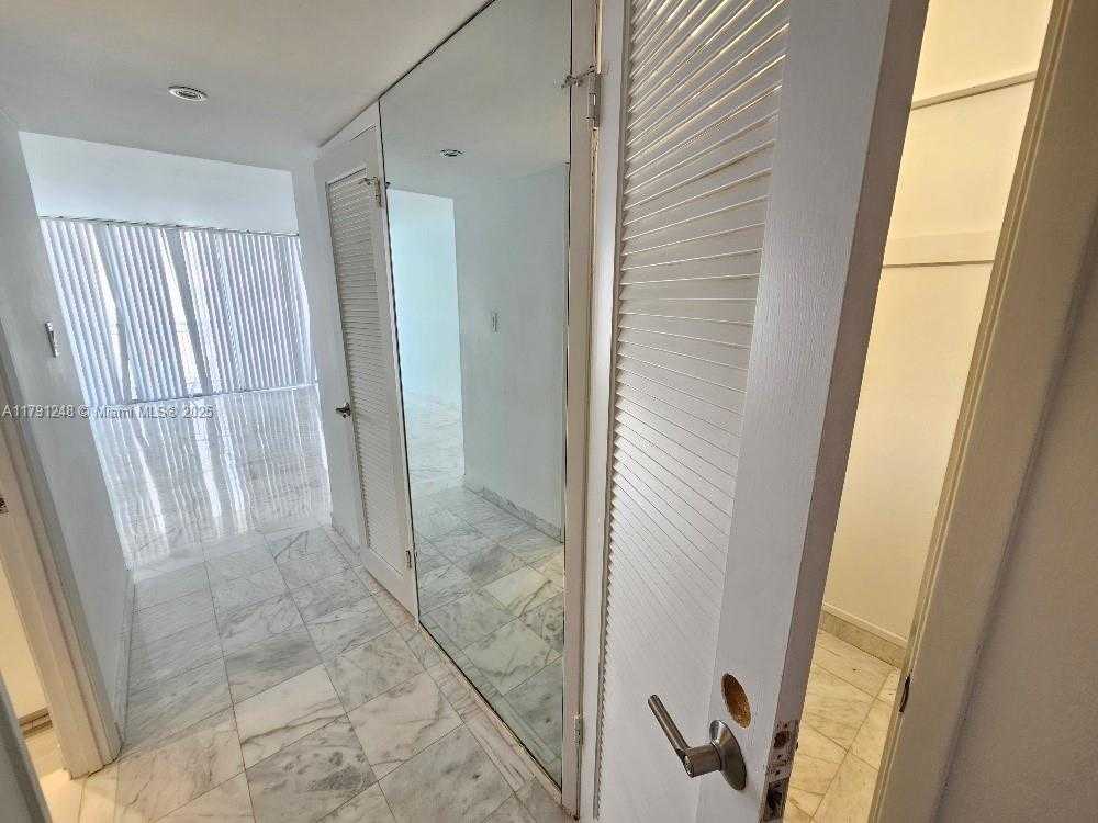 Small Image of 18051 BISCAYNE BLVD #1704, Aventura Number 20