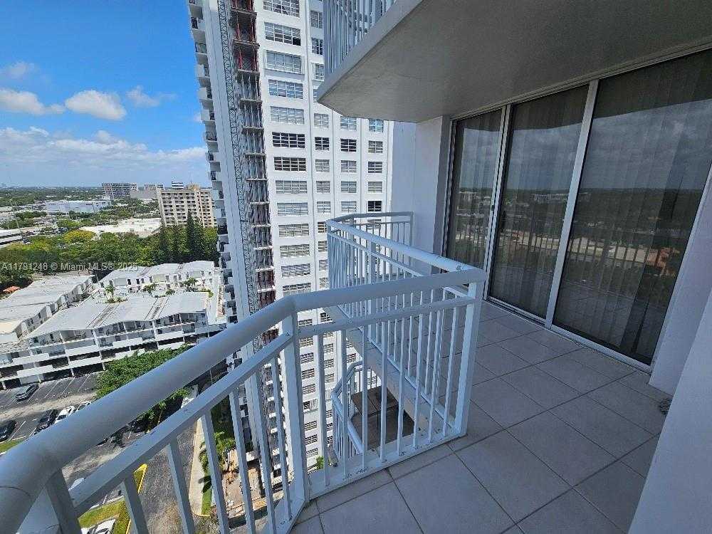 Small Image of 18051 BISCAYNE BLVD #1704, Aventura Number 27