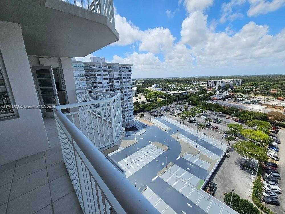 Small Image of 18051 BISCAYNE BLVD #1704, Aventura Number 28
