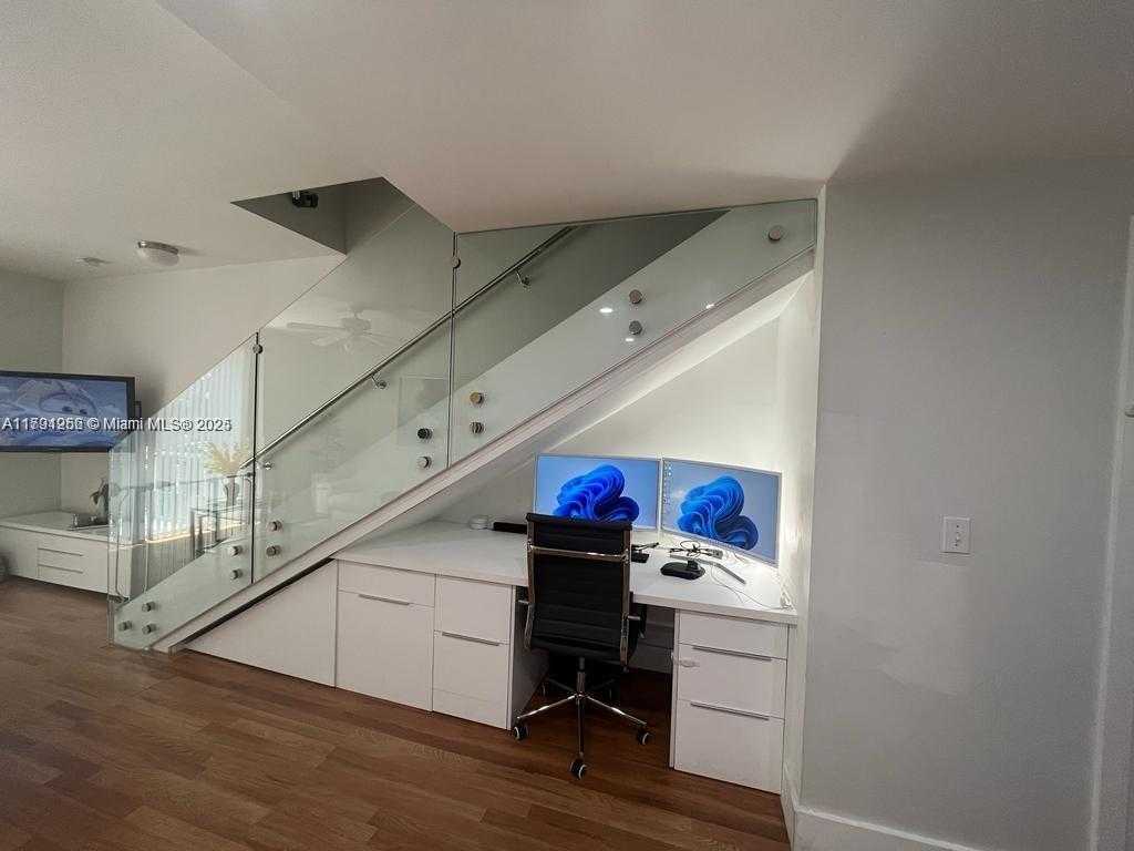 Small Image of 1380 CORONADO RD, Weston Number 12