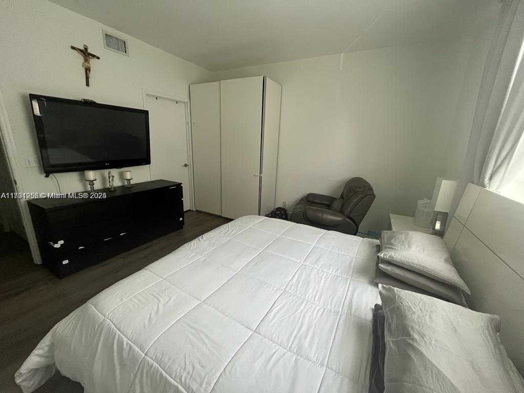 Small Image of 1380 CORONADO RD, Weston Number 15