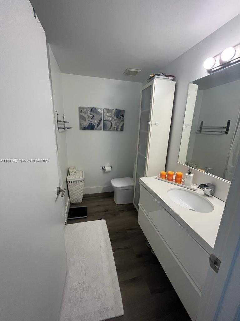 Small Image of 1380 CORONADO RD, Weston Number 20