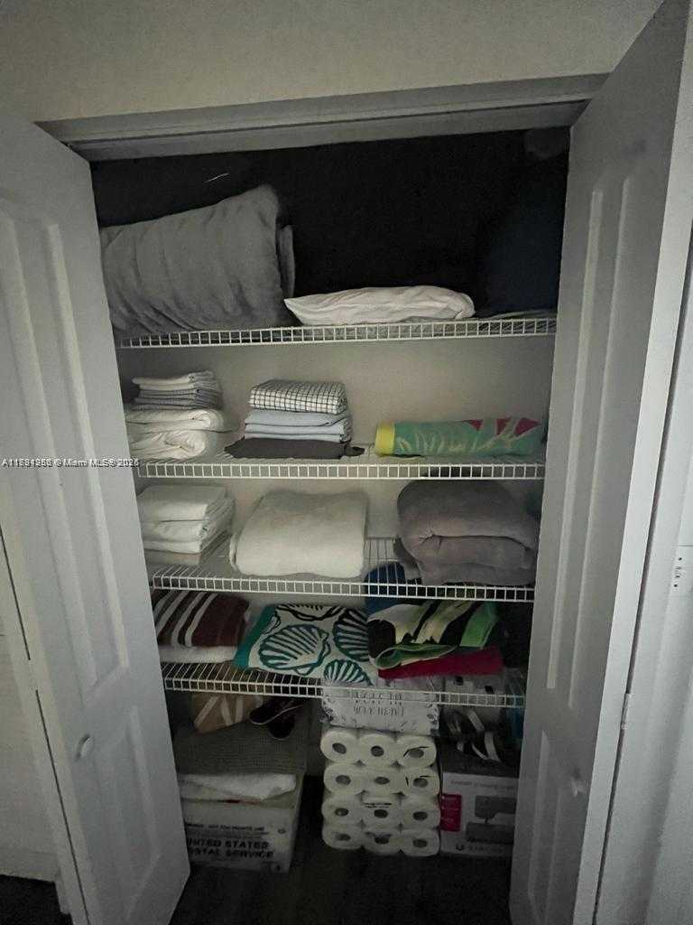 Small Image of 1380 CORONADO RD, Weston Number 26