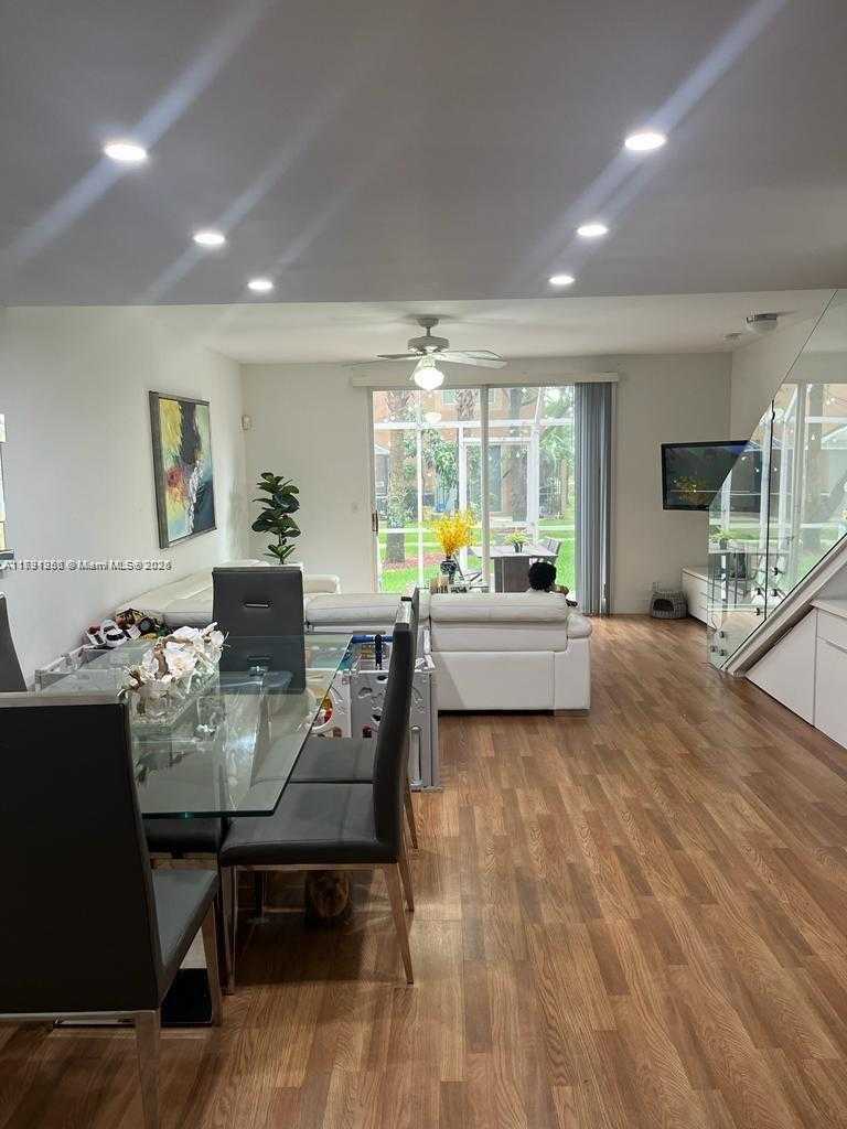 Small Image of 1380 CORONADO RD, Weston Number 3