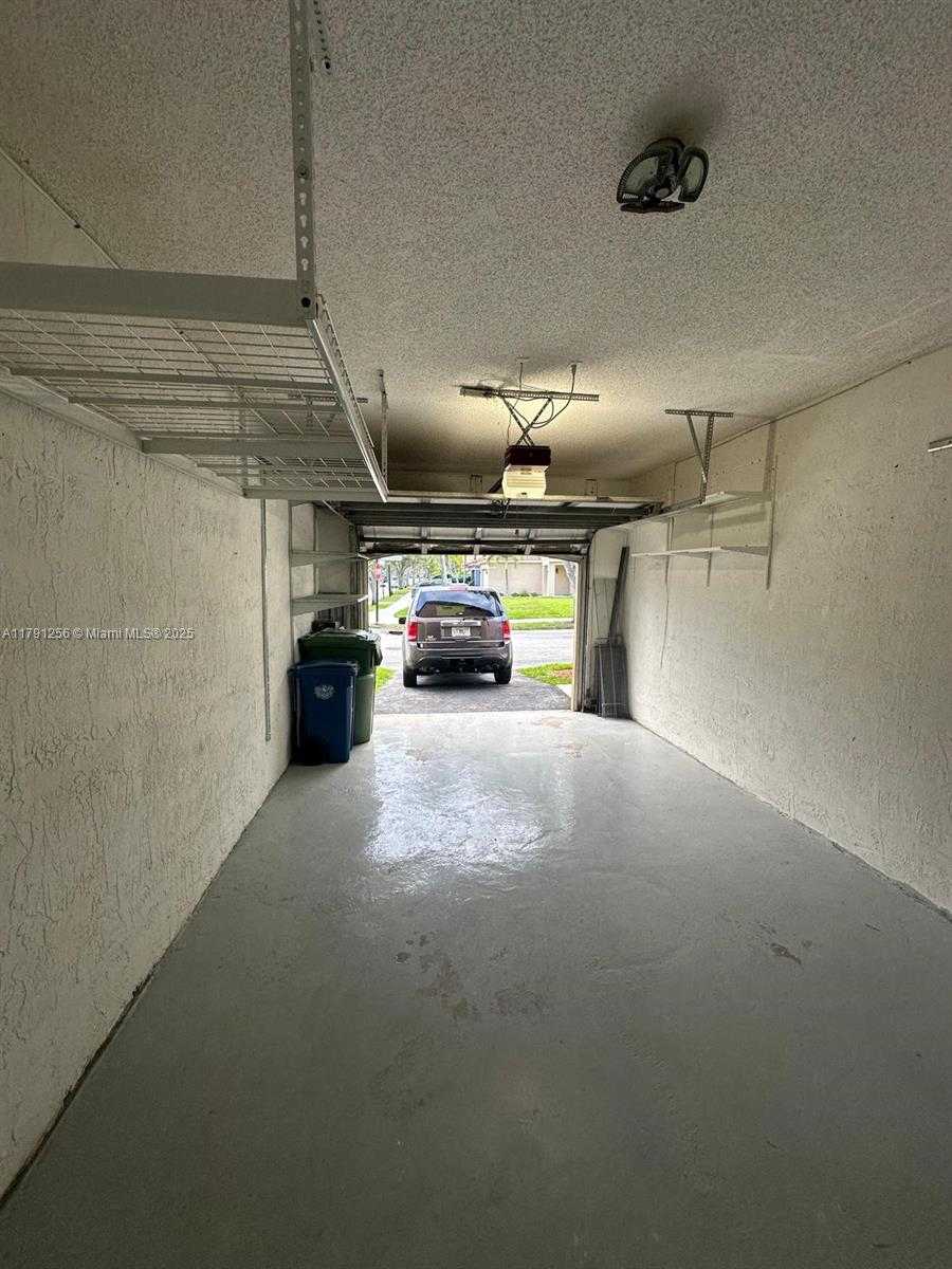 Small Image of 1380 CORONADO RD, Weston Number 36