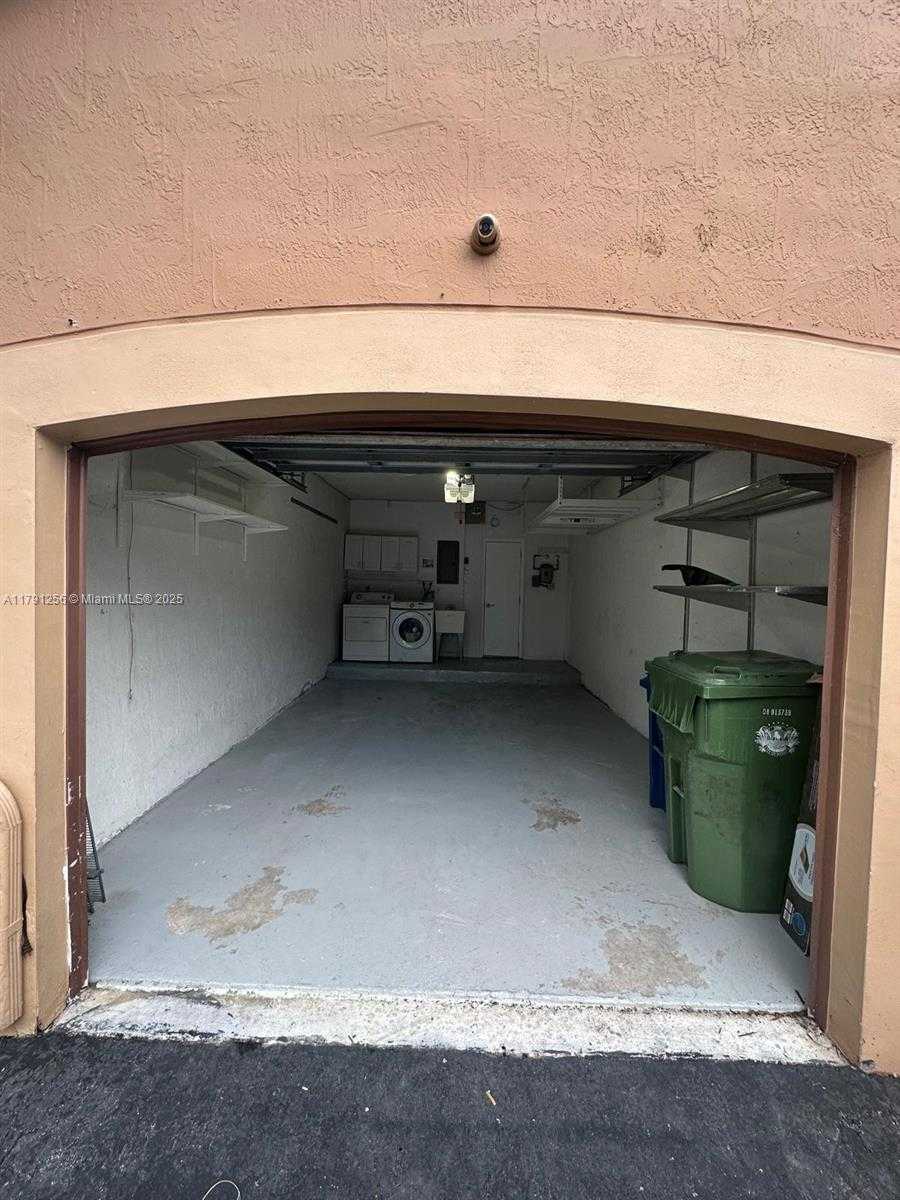 Small Image of 1380 CORONADO RD, Weston Number 37