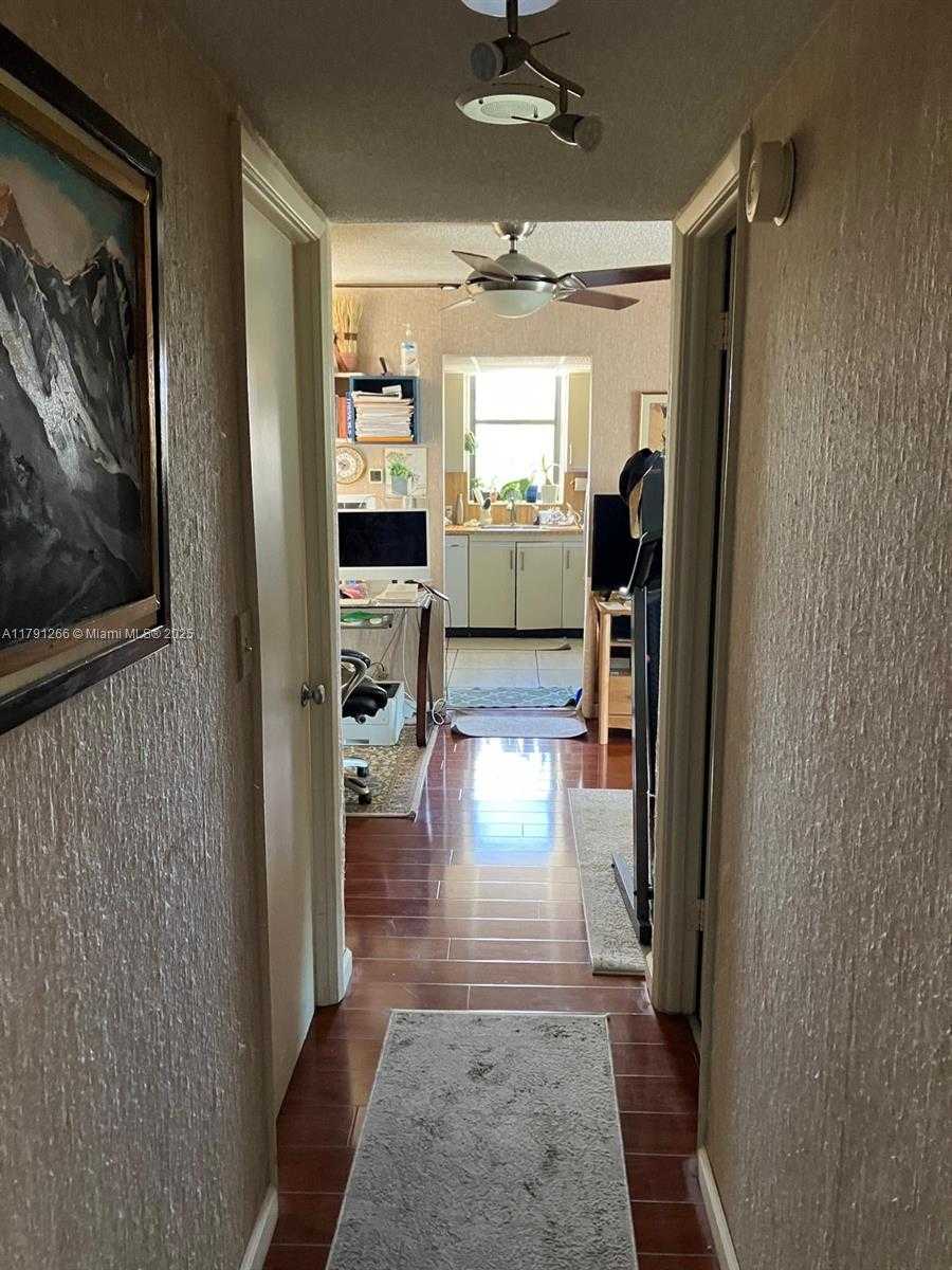 Small Image of 18181 NORTH EAST 31ST CT #506, Aventura Number 10