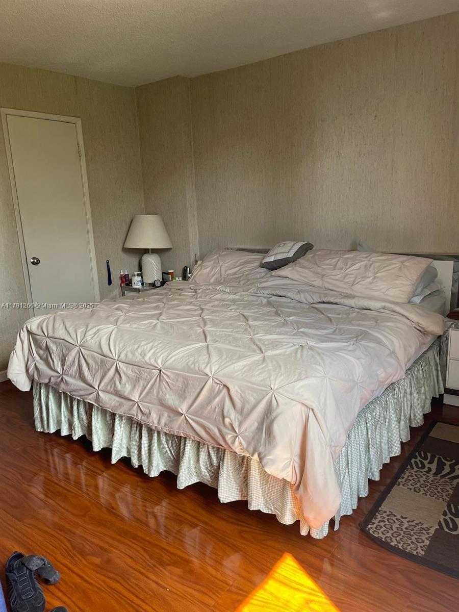 Small Image of 18181 NORTH EAST 31ST CT #506, Aventura Number 11