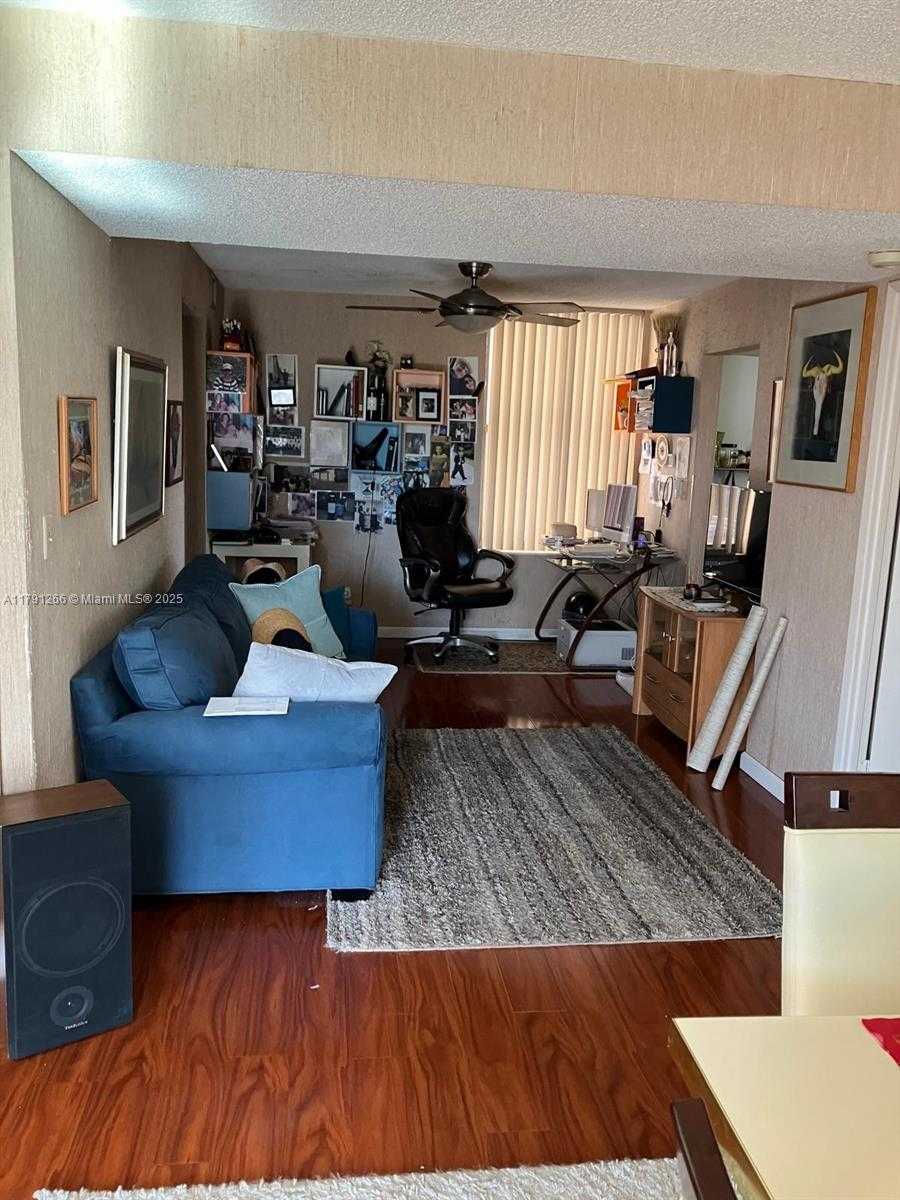 Small Image of 18181 NORTH EAST 31ST CT #506, Aventura Number 7