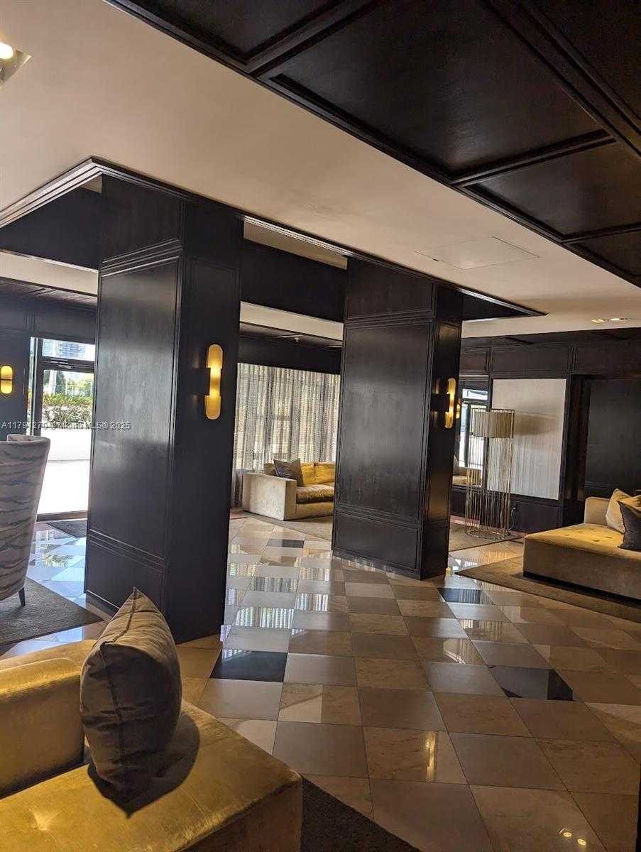 Small Image of 600 NORTH EAST 36TH ST #1804, Miami Number 2