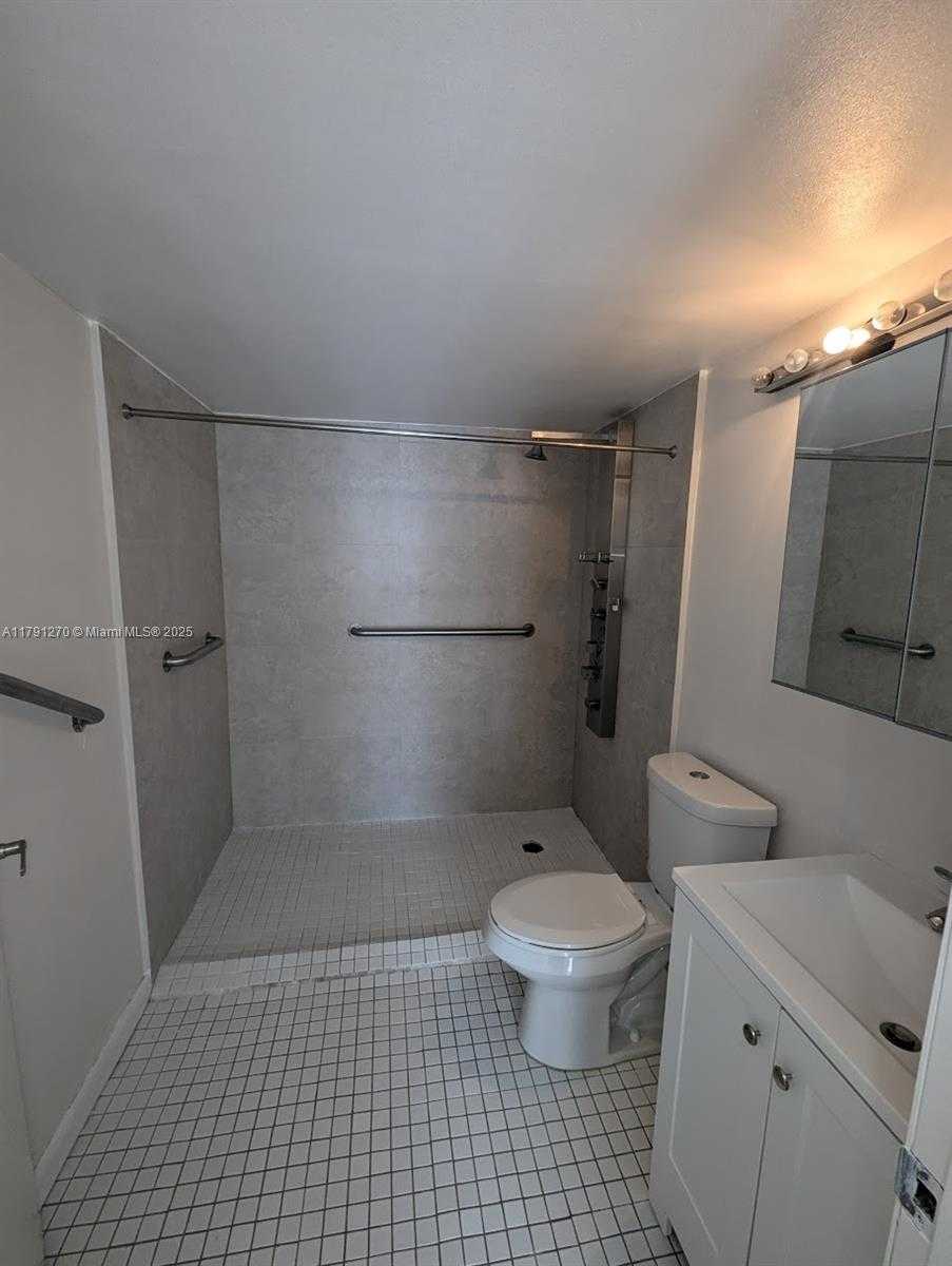 Small Image of 600 NORTH EAST 36TH ST #1804, Miami Number 22
