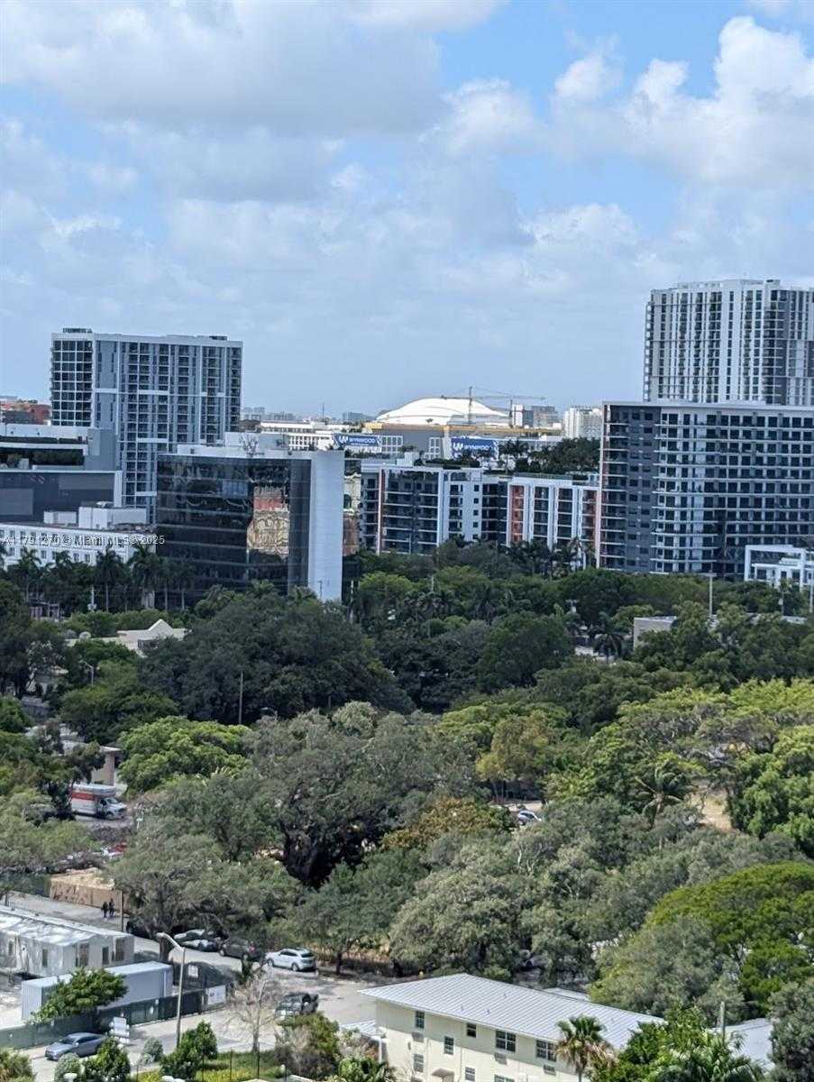 Small Image of 600 NORTH EAST 36TH ST #1804, Miami Number 42