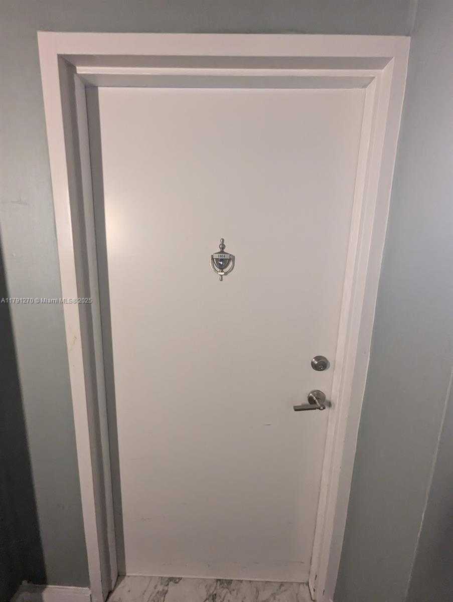 Small Image of 600 NORTH EAST 36TH ST #1804, Miami Number 5