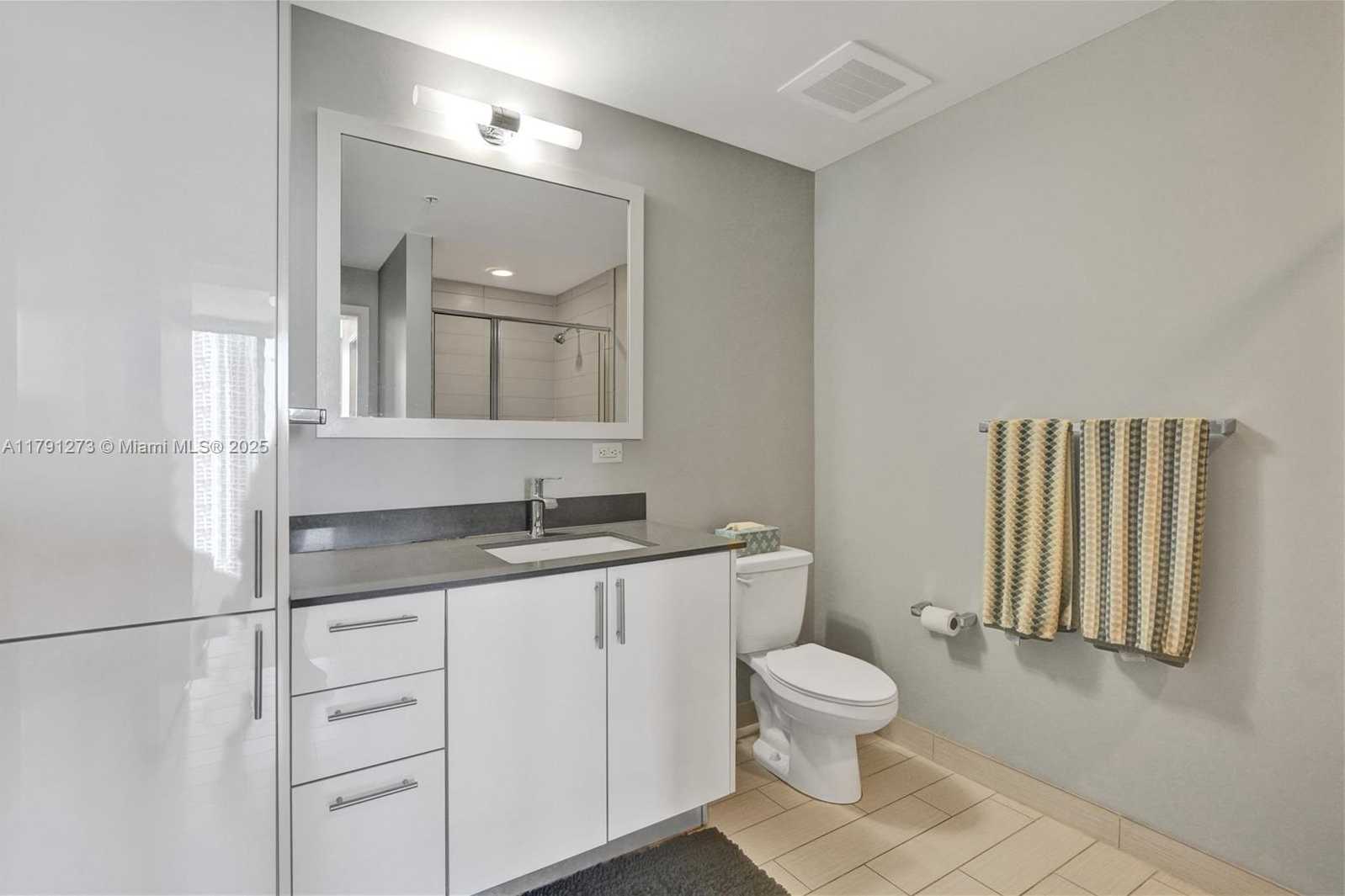 Small Image of 999 SOUTH WEST 1ST AVE #1710, Miami Number 16