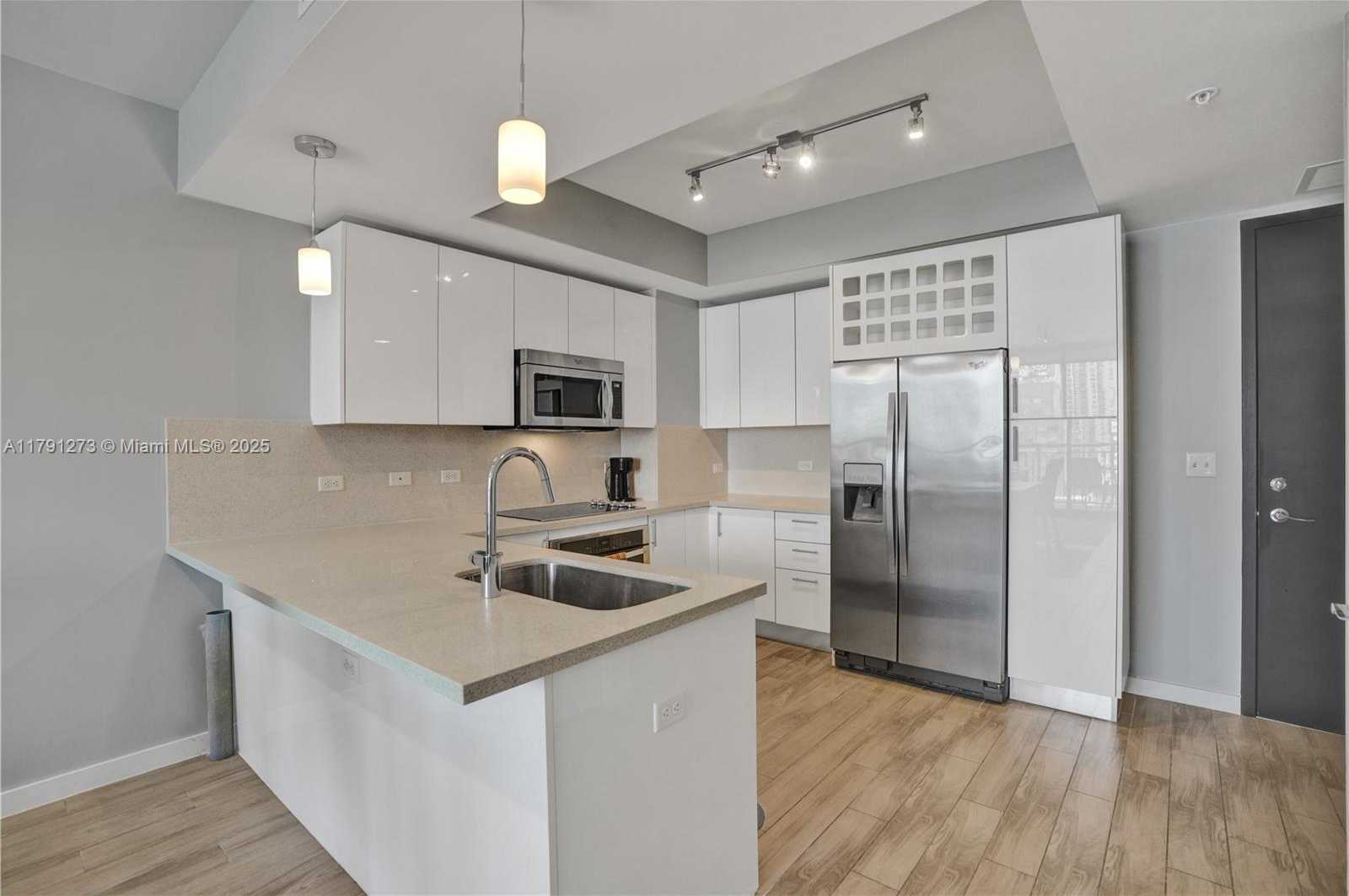 Small Image of 999 SOUTH WEST 1ST AVE #1710, Miami Number 3