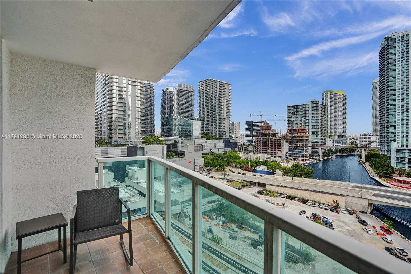 Small Image of 31 SOUTH EAST 5TH ST #1505, Miami Number 17