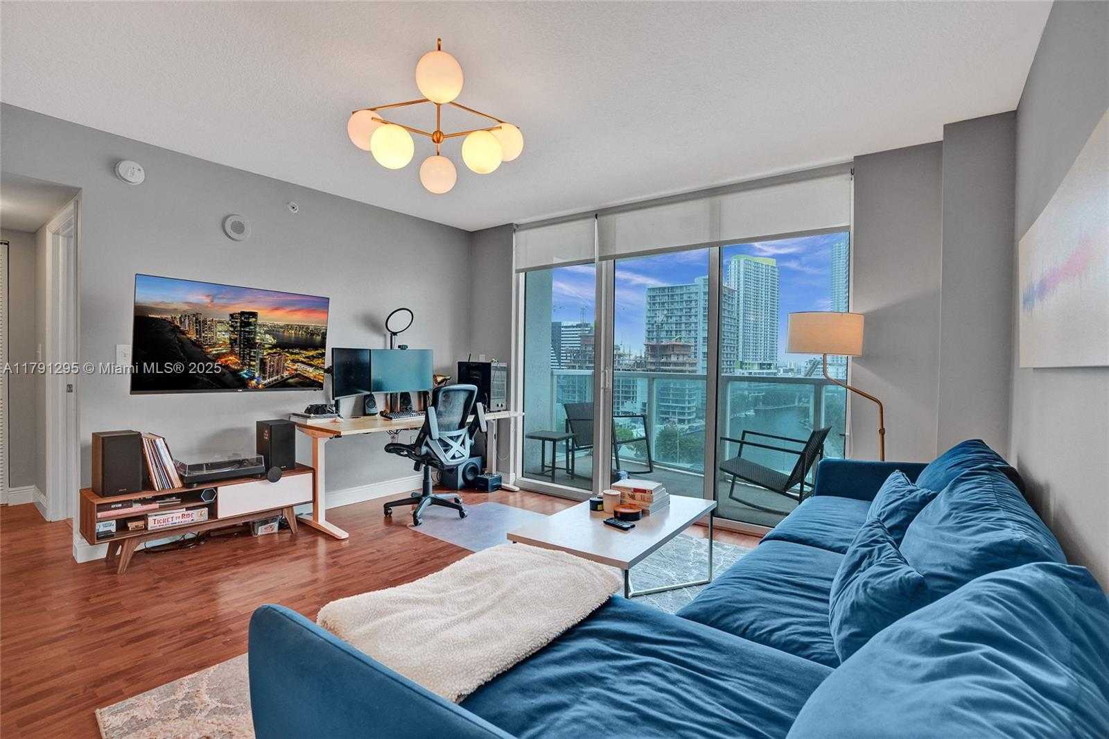 Small Image of 31 SOUTH EAST 5TH ST #1505, Miami Number 2