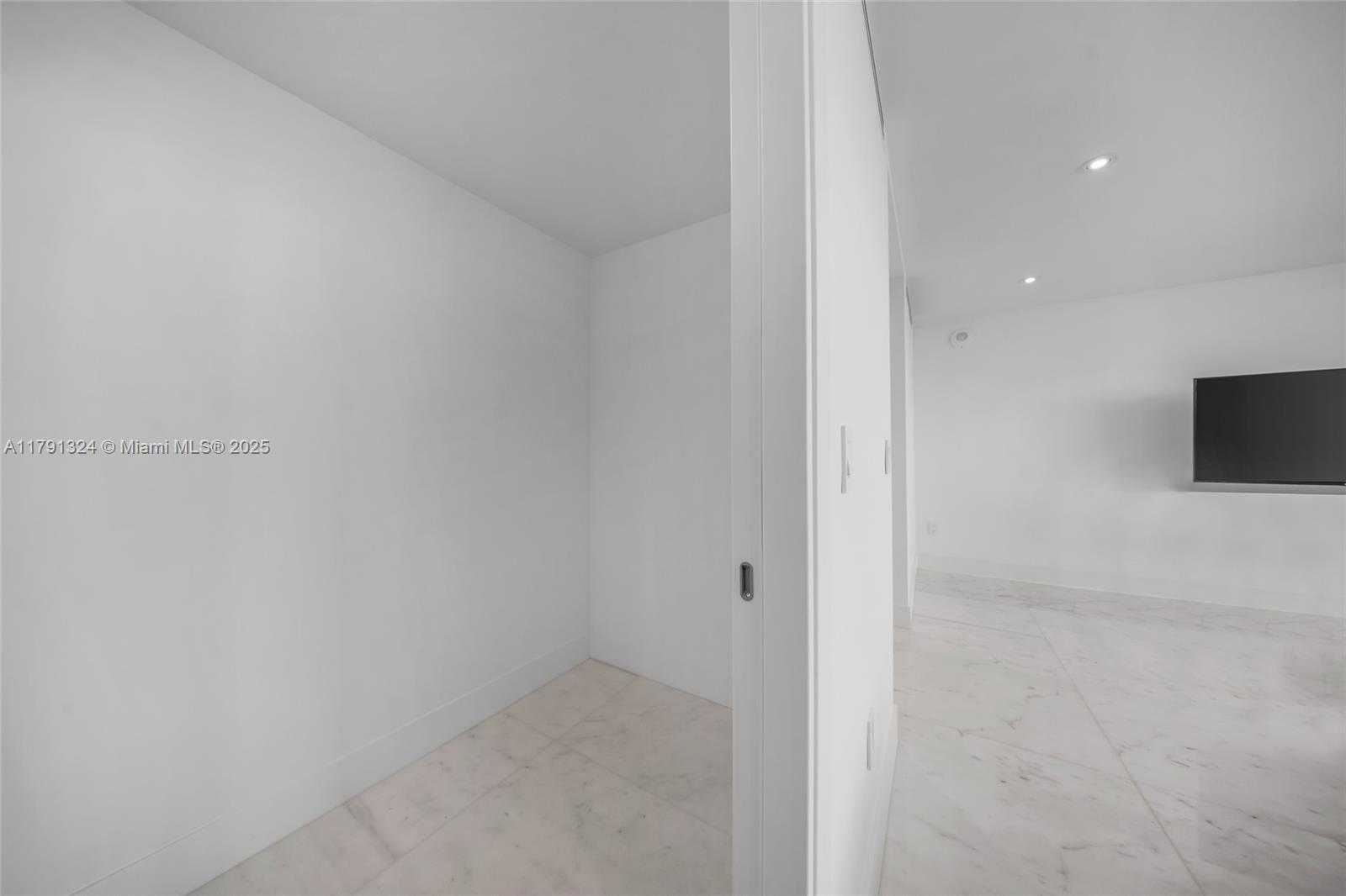 Small Image of 9801 COLLINS AVE #17R, Bal Harbour Number 33