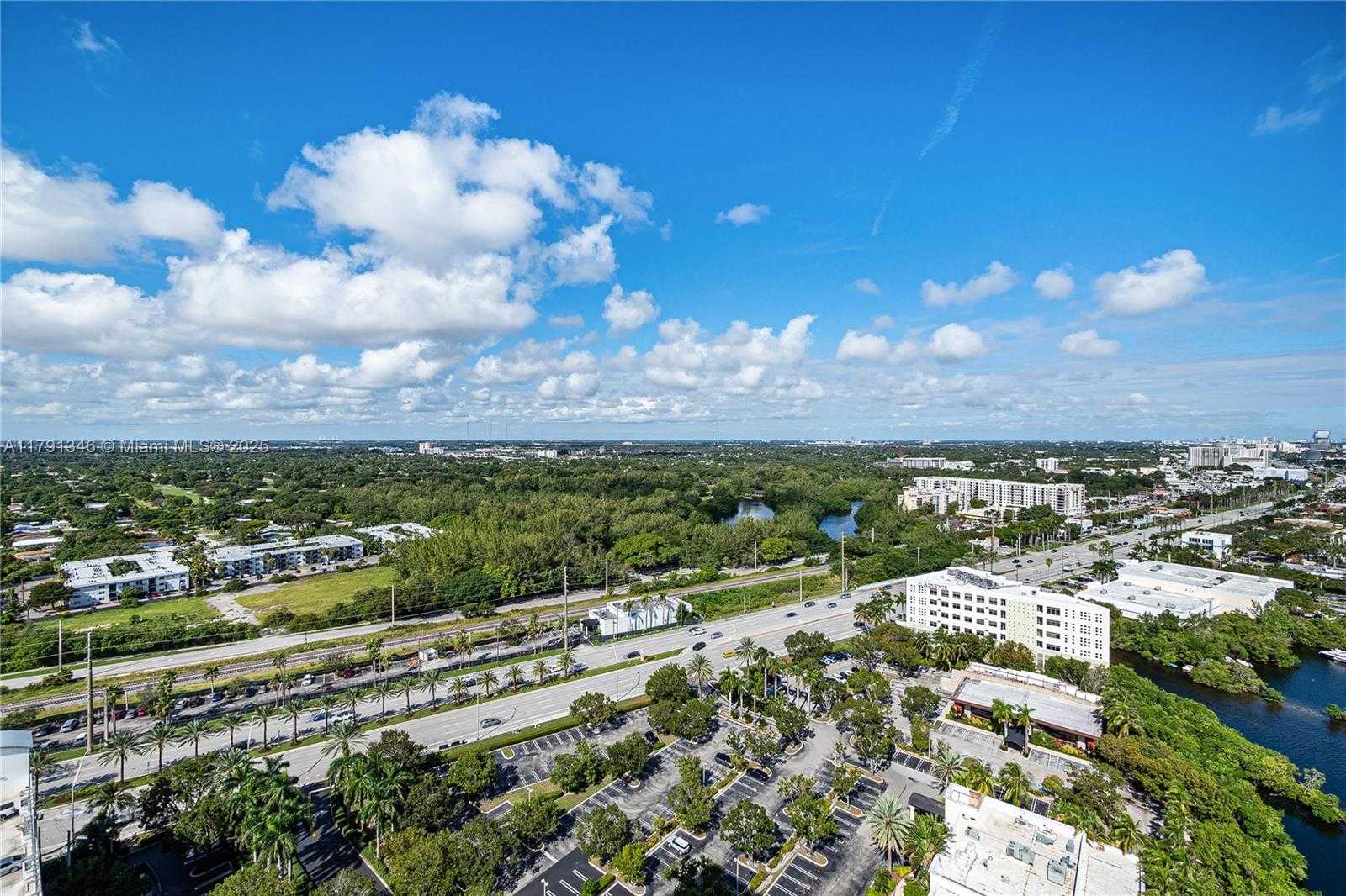 Small Image of 17301 BISCAYNE BLVD #PH6, North Miami Beach Number 73