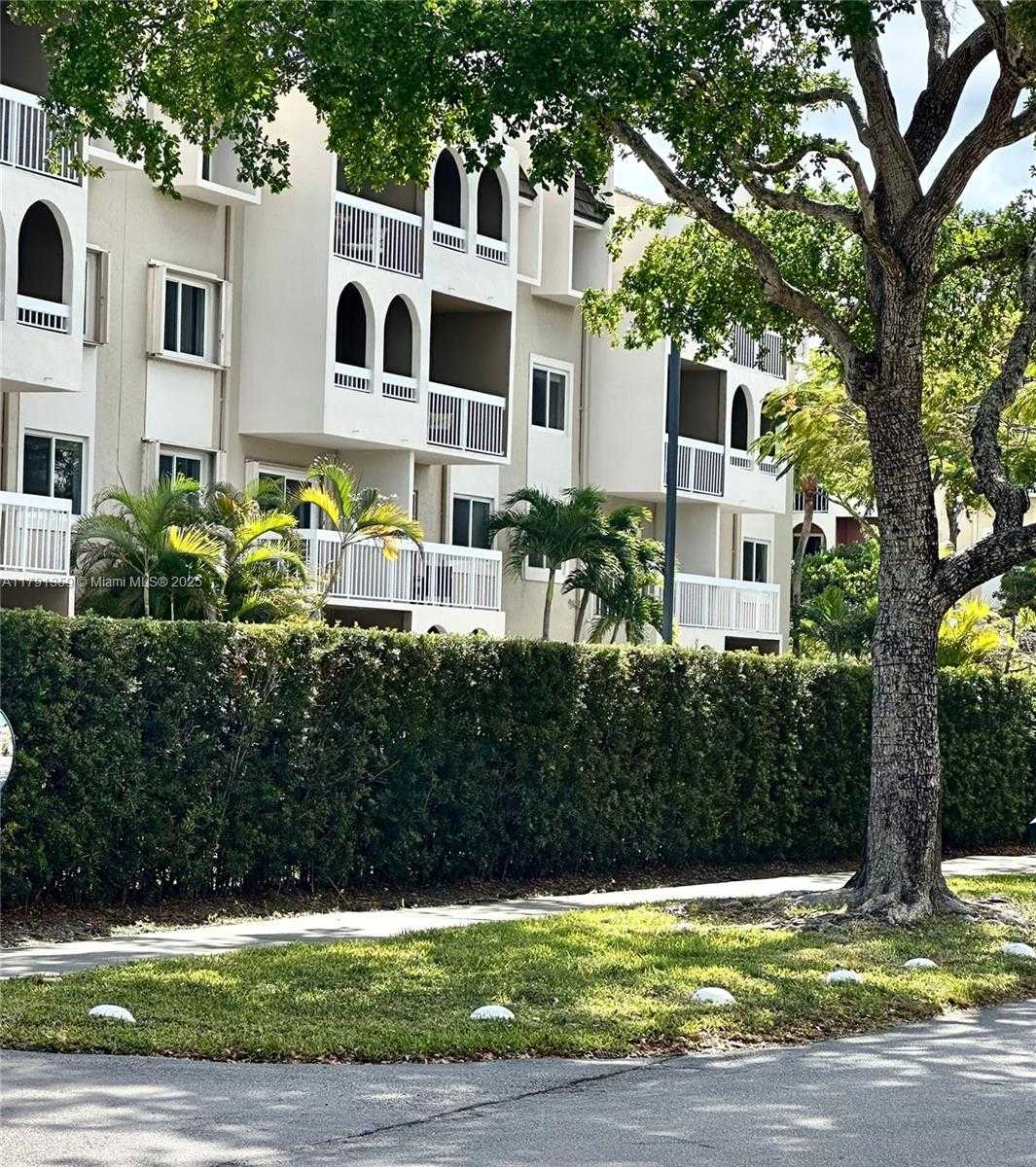 Small Image of 7740 CAMINO REAL #G-409, Miami Number 2