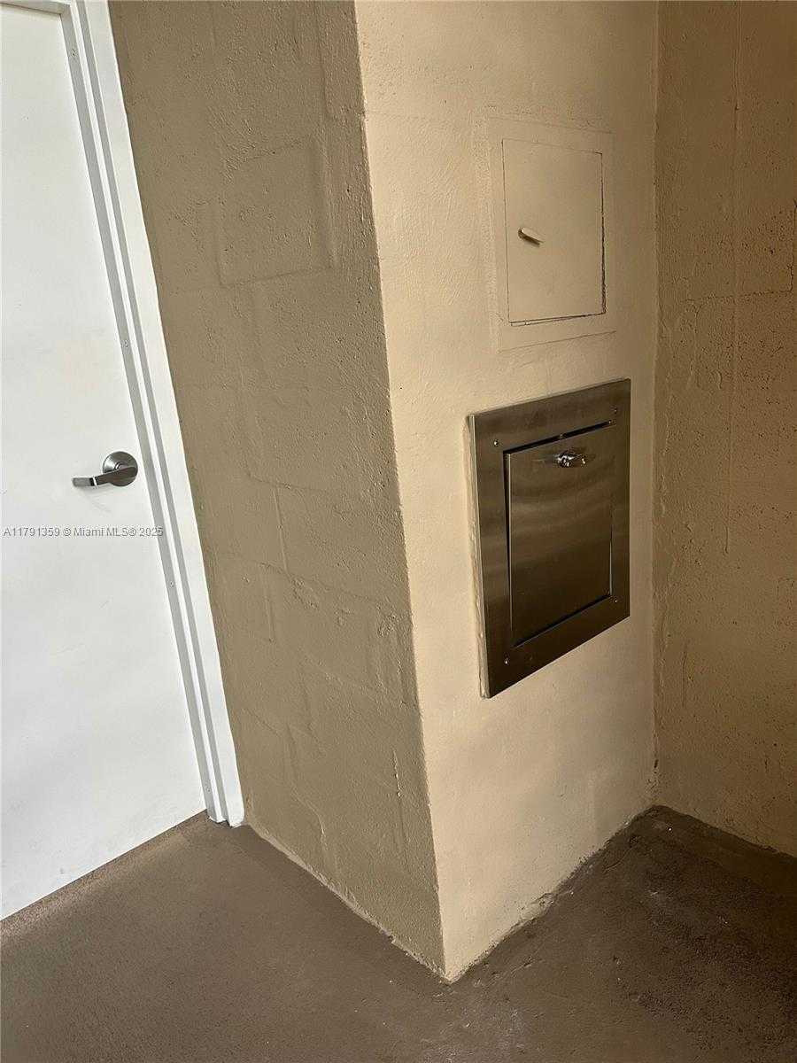 Small Image of 7740 CAMINO REAL #G-409, Miami Number 22