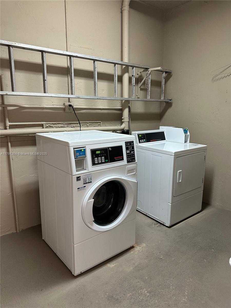 Small Image of 7740 CAMINO REAL #G-409, Miami Number 23