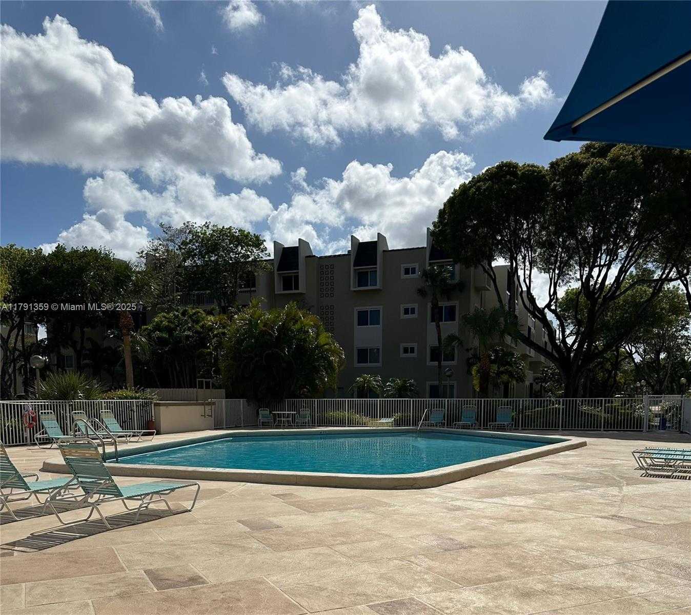 Small Image of 7740 CAMINO REAL #G-409, Miami Number 25