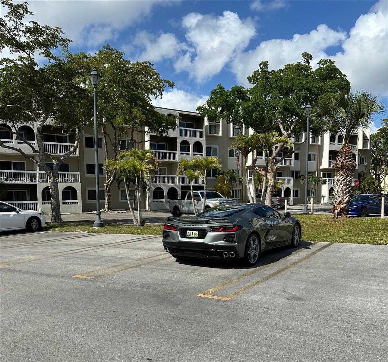 Small Image of 7740 CAMINO REAL #G-409, Miami Number 4