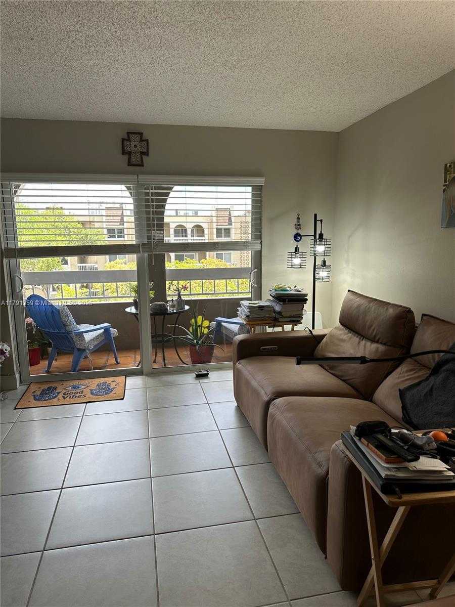 Small Image of 7740 CAMINO REAL #G-409, Miami Number 8