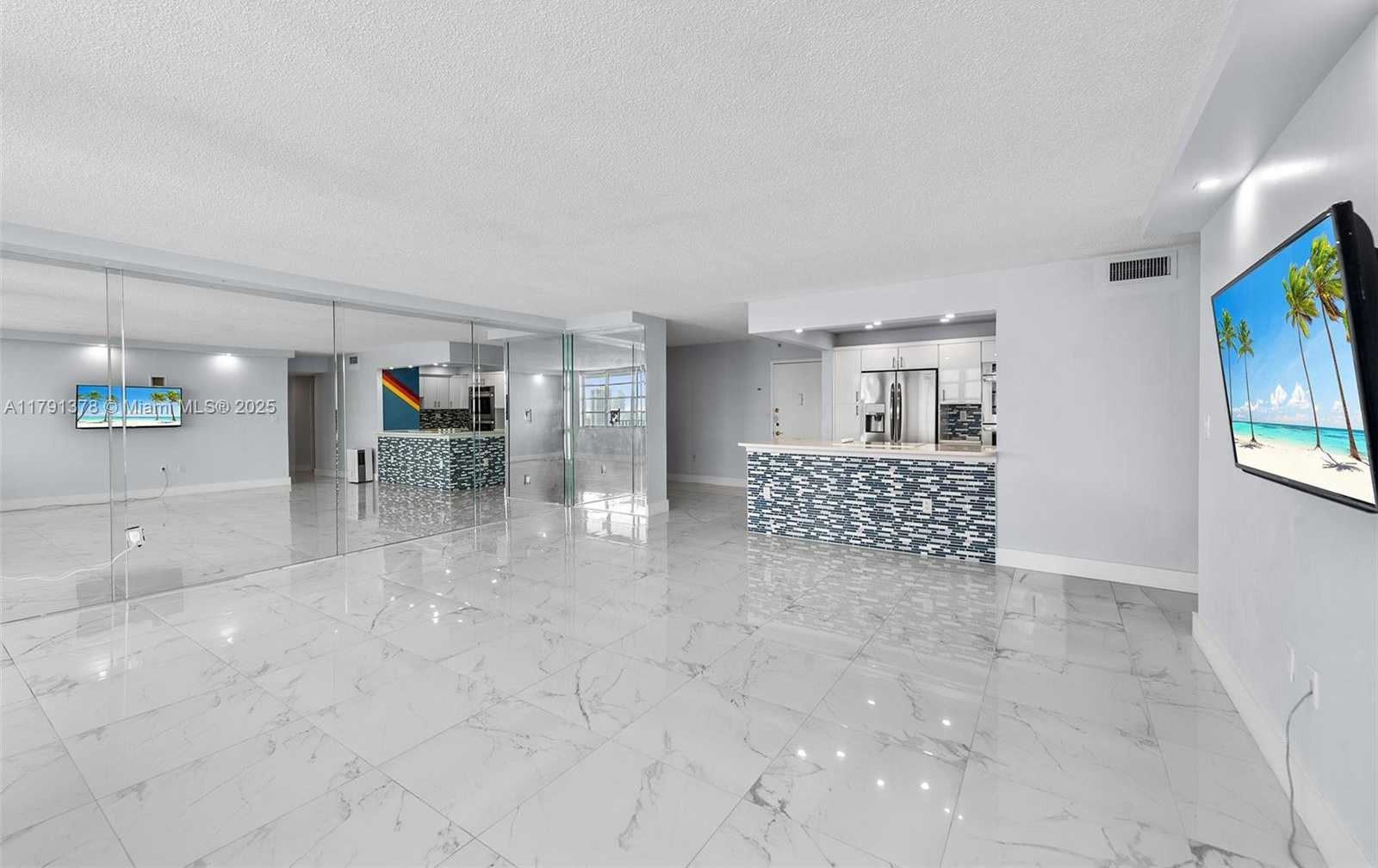 Small Image of 2780 NORTH EAST 183RD ST #2106, Aventura Number 4