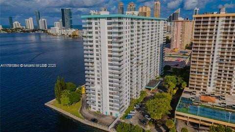 Small Image of 301 174TH ST #1105, Sunny Isles Beach Number 3