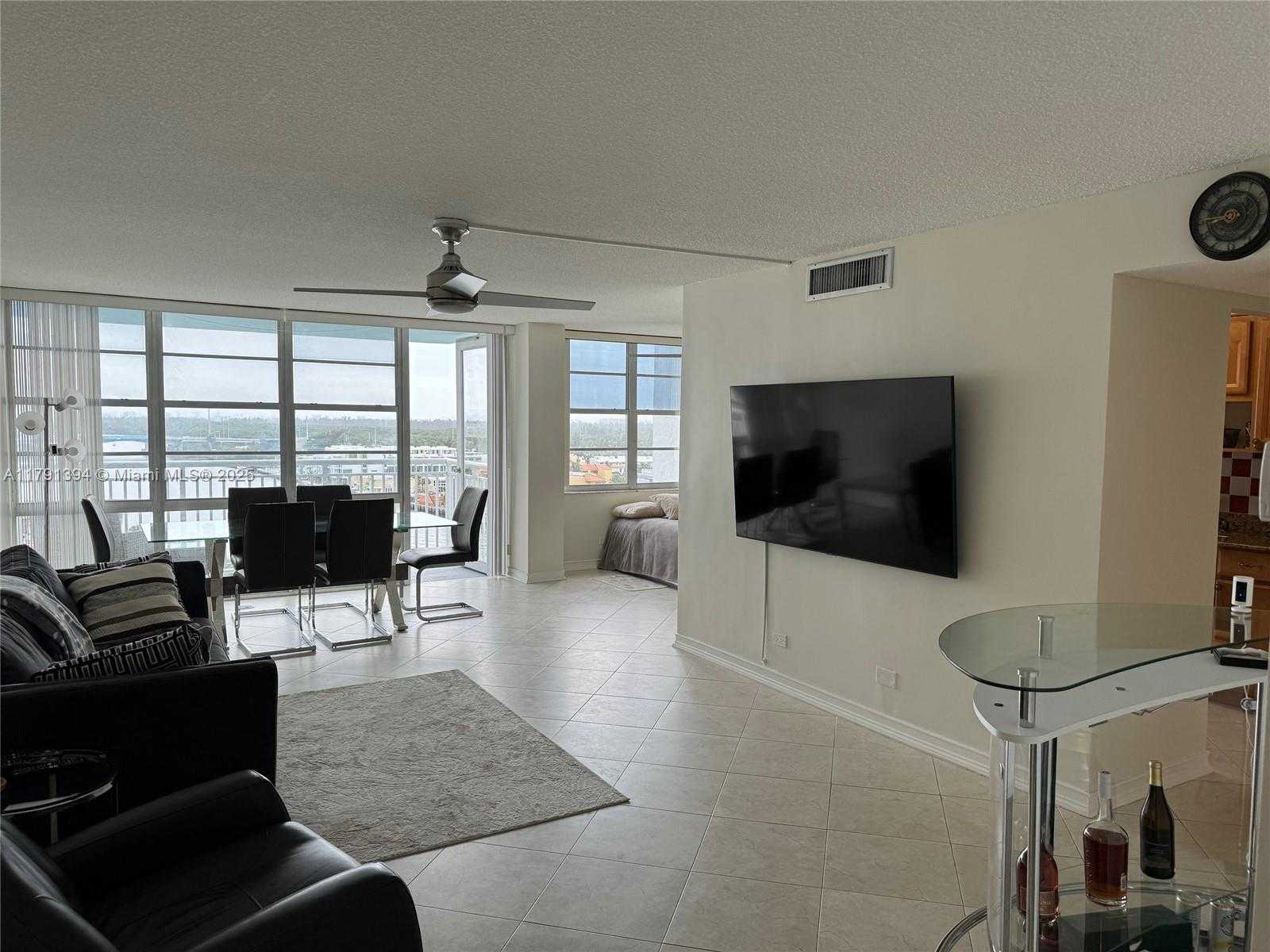 Small Image of 301 174TH ST #1105, Sunny Isles Beach Number 6