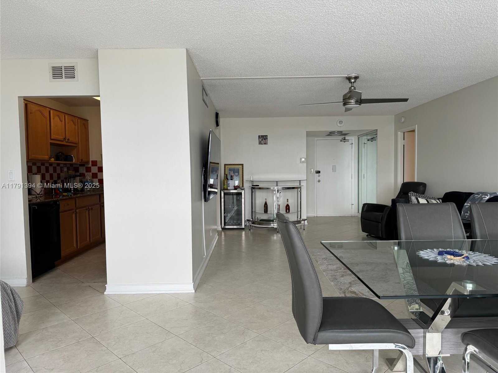 Small Image of 301 174TH ST #1105, Sunny Isles Beach Number 9