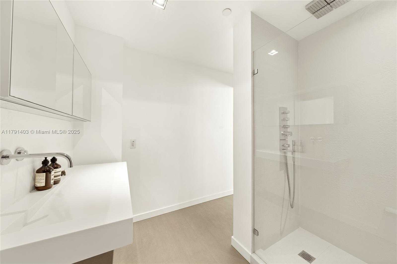 Small Image of 350 NORTH EAST 24TH ST #901, Miami Number 17