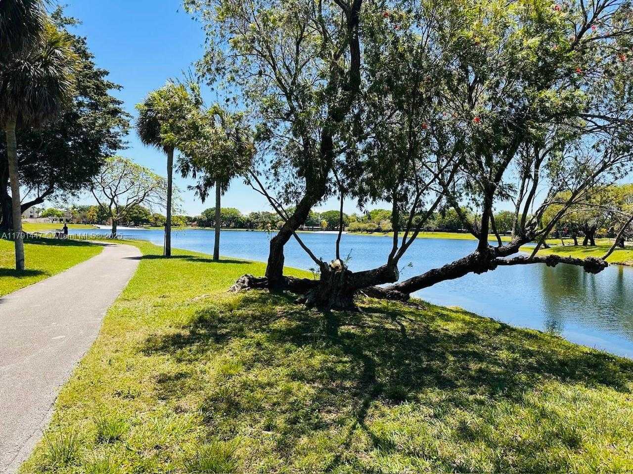 Small Image of 15680 SOUTH WEST 106TH LN #804, Miami Number 24