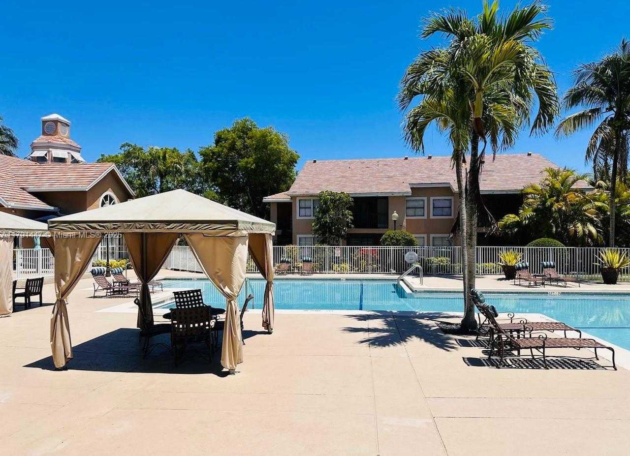 Small Image of 15680 SOUTH WEST 106TH LN #804, Miami Number 5