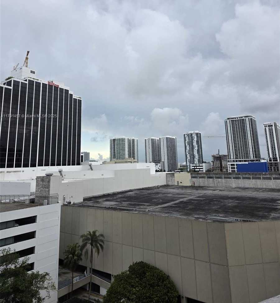 Small Image of 1750 NORTH BAYSHORE DR #1120, Miami Number 3