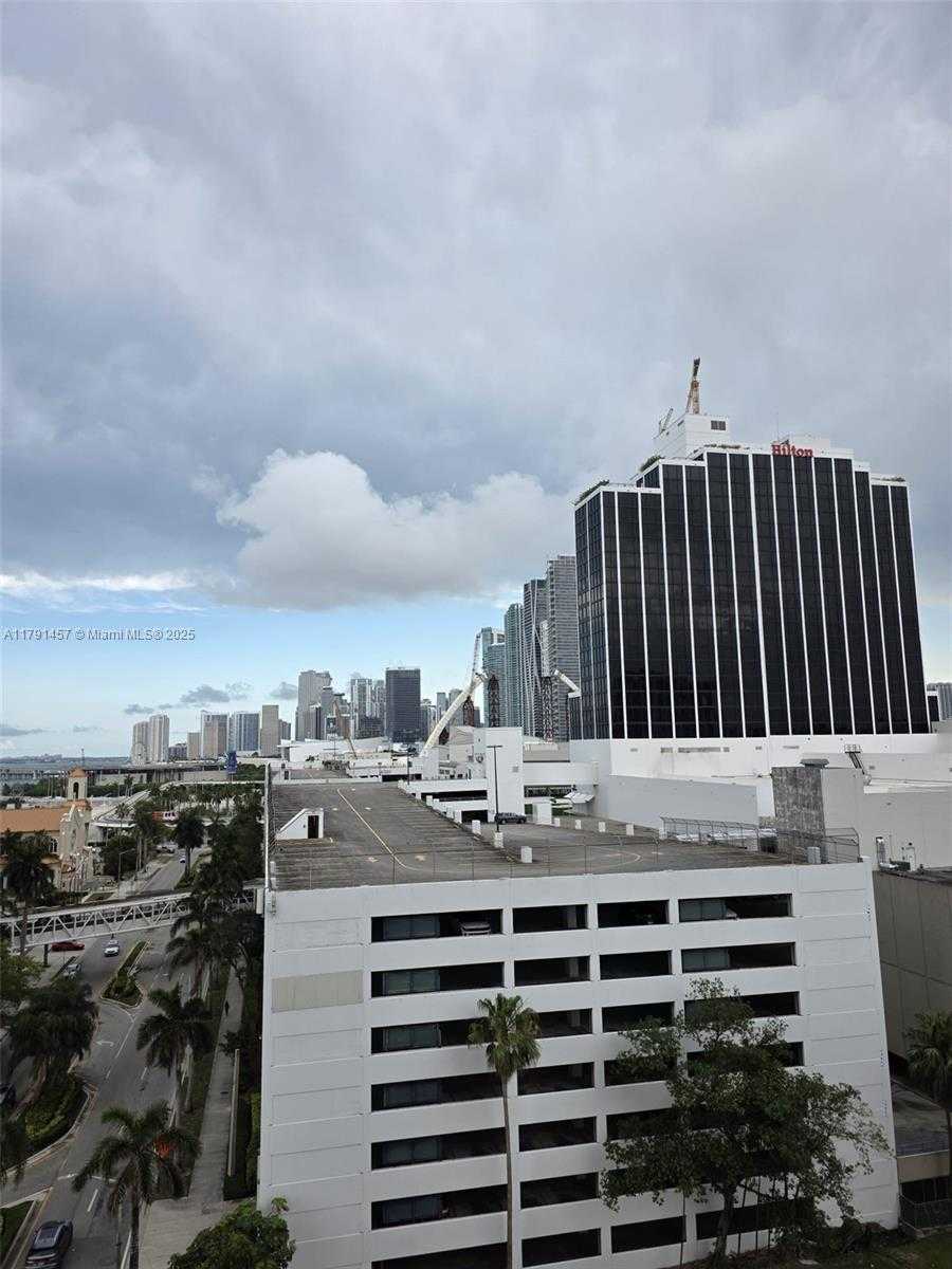 Small Image of 1750 NORTH BAYSHORE DR #1120, Miami Number 5