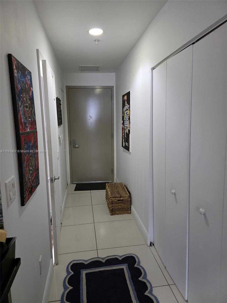 Small Image of 1750 NORTH BAYSHORE DR #1120, Miami Number 7