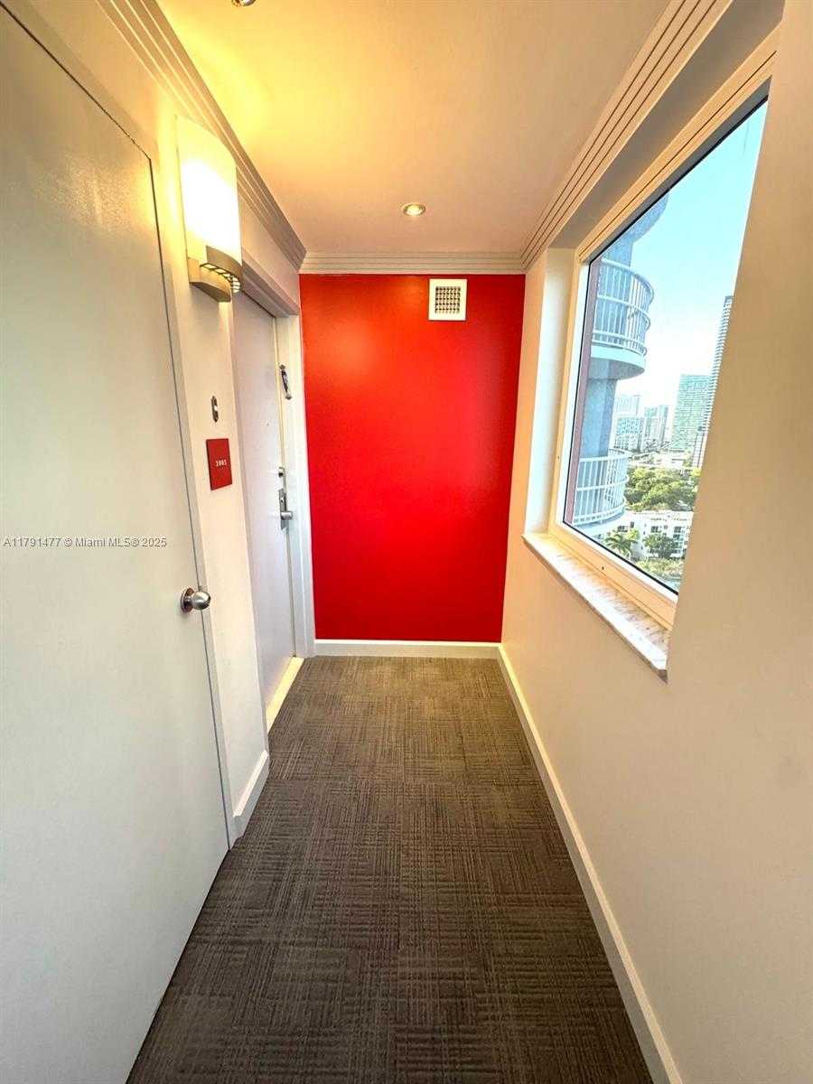 Small Image of 1627 BRICKELL AVE #2005, Miami Number 13