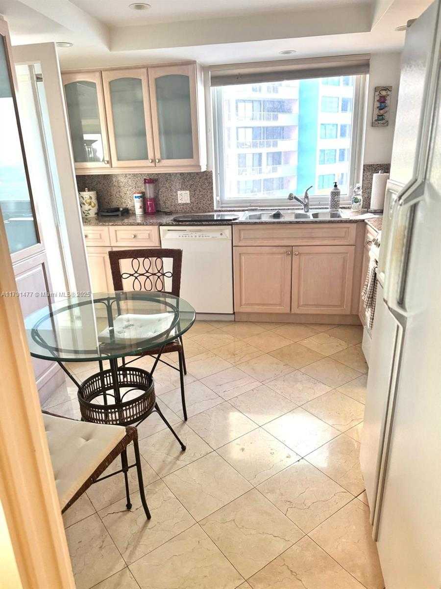 Small Image of 1627 BRICKELL AVE #2005, Miami Number 22