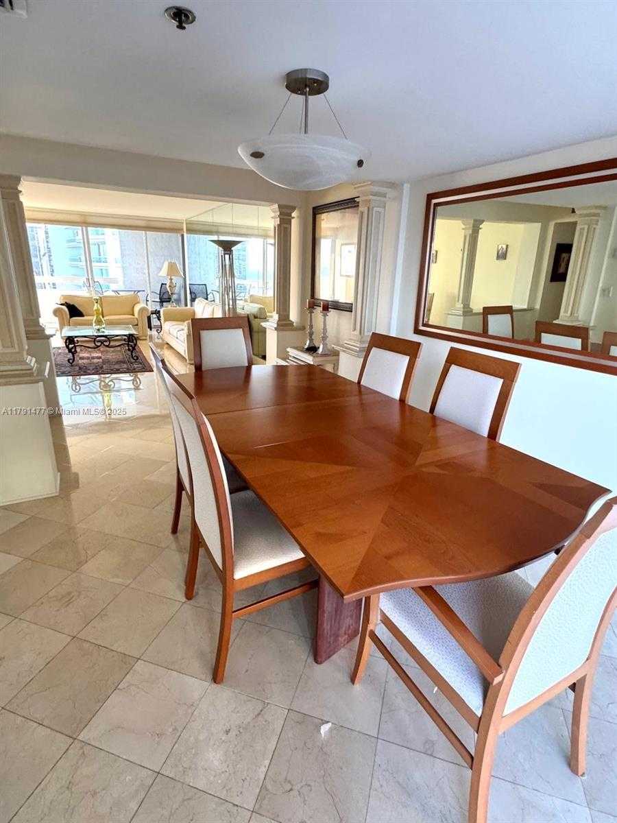 Small Image of 1627 BRICKELL AVE #2005, Miami Number 25