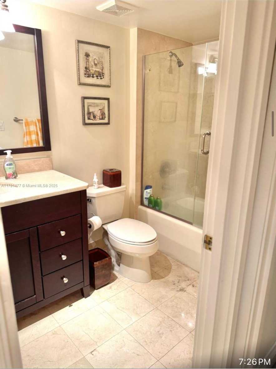 Small Image of 1627 BRICKELL AVE #2005, Miami Number 38