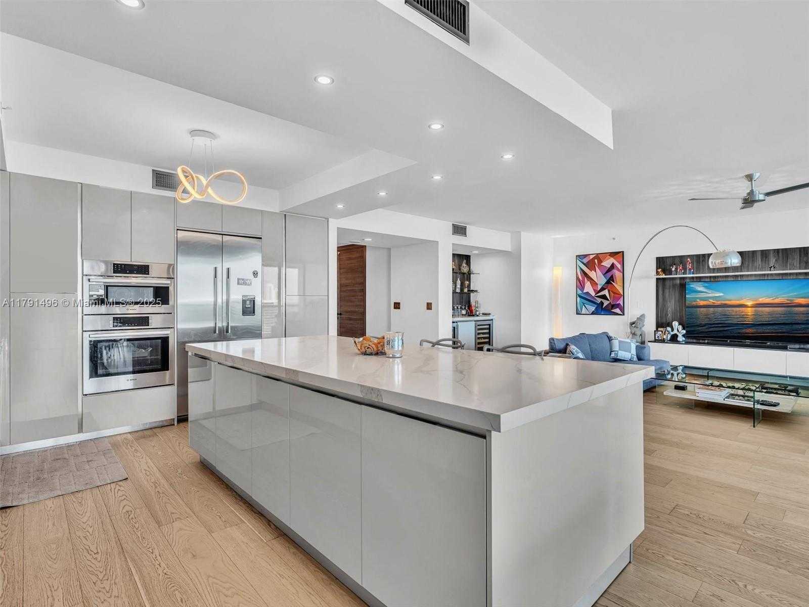 Small Image of 3201 NORTH EAST 183RD ST #2102, Aventura Number 13