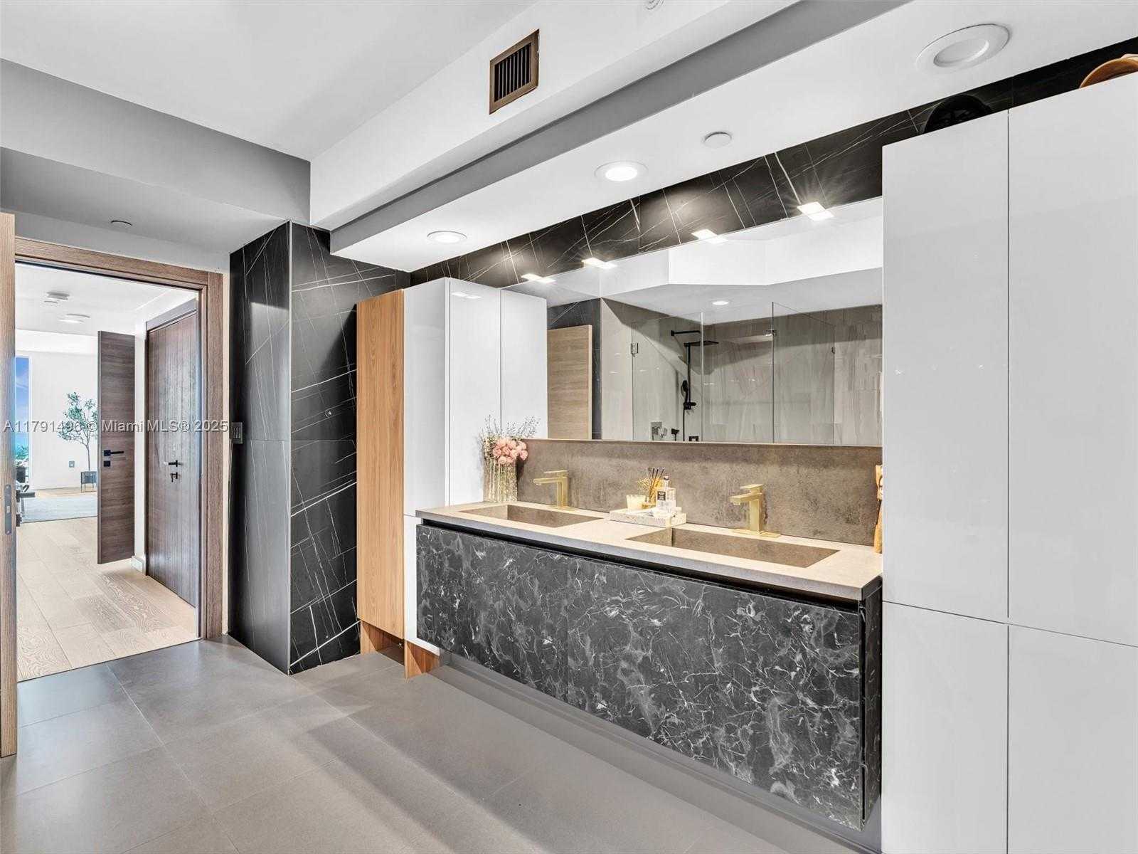 Small Image of 3201 NORTH EAST 183RD ST #2102, Aventura Number 22